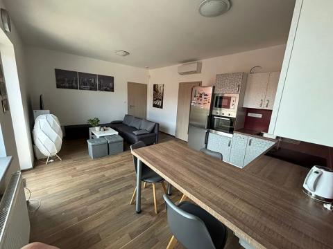 Pronájem bytu 2+kk, Uherské Hradiště, 51 m2
