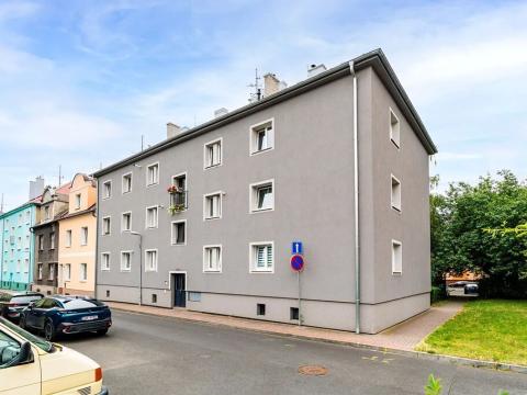 Prodej bytu 1+1, Chomutov, Grégrova, 42 m2