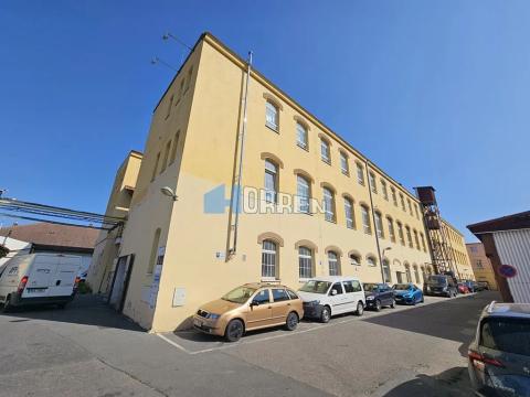 Pronájem kanceláře, Praha - Libeň, Švábky, 237 m2