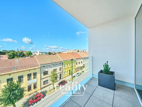 Pronájem bytu 1+kk, Znojmo, Jarošova, 30 m2