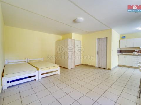Pronájem bytu 1+1, Sytno, 49 m2