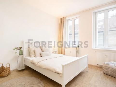 Pronájem bytu 1+kk, Brno, Bratislavská, 36 m2