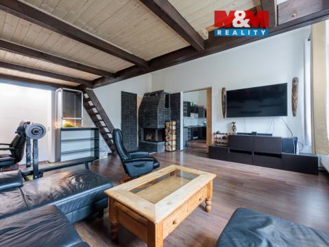 Prodej bytu 3+1, Nejdek, náměstí Karla IV., 107 m2