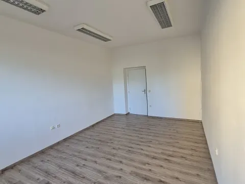 Pronájem kanceláře, Praha - Nusle, V Občanském domově, 18 m2