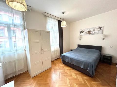Pronájem bytu 1+kk, Praha - Žižkov, Orebitská, 25 m2
