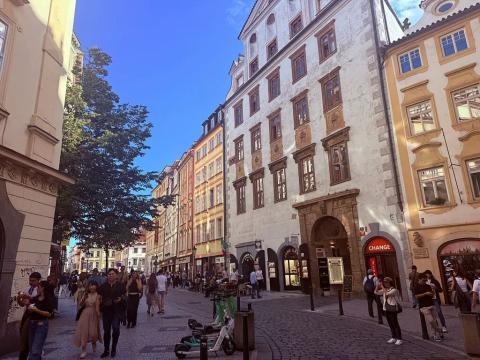 Pronájem činžovního domu, Praha - Staré Město, 320 m2