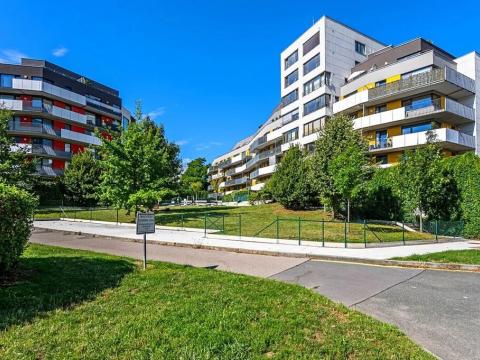 Pronájem bytu 2+kk, Praha - Hlubočepy, Devonská, 60 m2