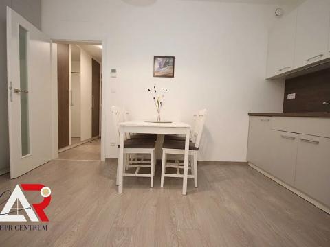 Pronájem bytu 2+kk, Brno, Poříčí, 43 m2