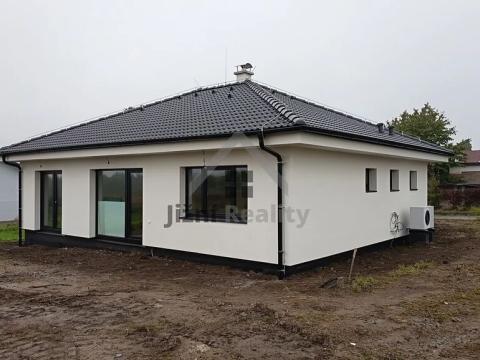 Prodej rodinného domu, Nové Hrady, Vilová čtvrť, 123 m2