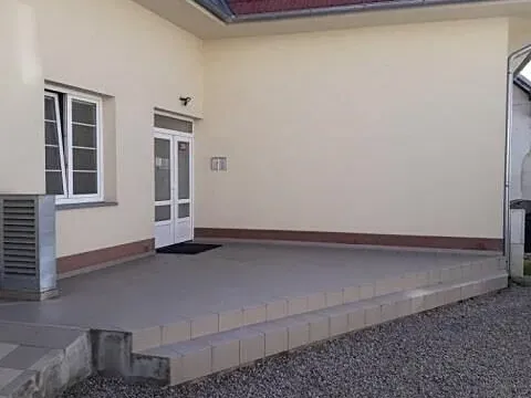 Pronájem garážového stání, Kladno, Dr. Vrbenského, 20 m2
