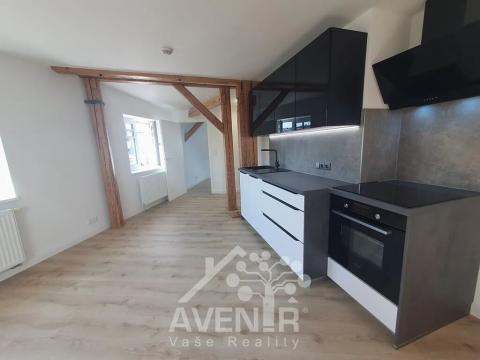 Prodej bytu 1+kk, Jablonec nad Nisou, Anenské náměstí, 61 m2