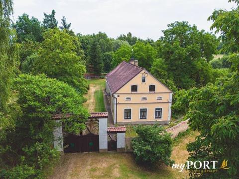 Prodej rodinného domu, Kostelec, 200 m2