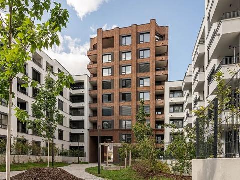 Pronájem garážového stání, Praha - Nusle, Závišova, 14 m2