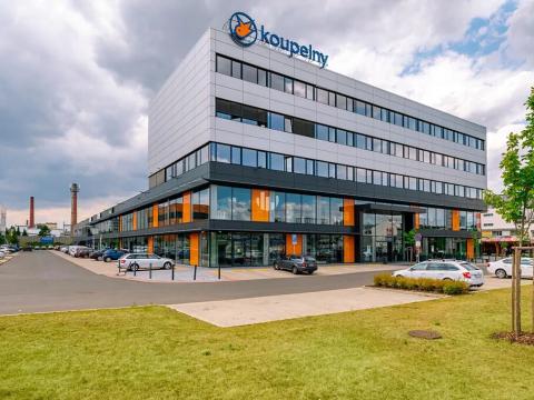 Pronájem kanceláře, Praha - Vysočany, Poděbradská, 200 m2