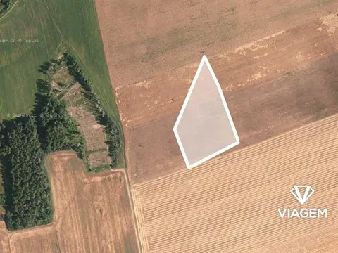 Prodej podílu pole, Kovčín, 1887 m2