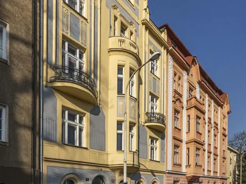 Pronájem bytu 2+kk, Praha - Karlín, U invalidovny, 55 m2