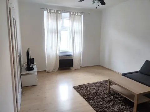 Pronájem bytu 2+1, Praha - Nusle, 5. května, 67 m2