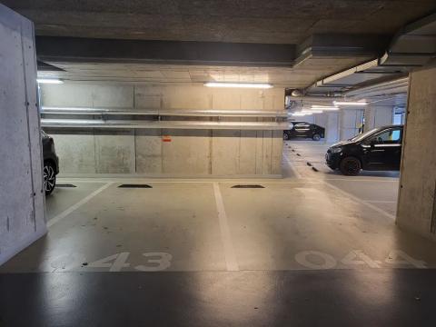 Prodej garážového stání, Praha - Libeň, Novovysočanská, 14 m2