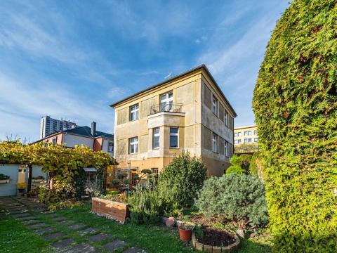 Prodej rodinného domu, Praha - Strašnice, Břežanská, 215 m2