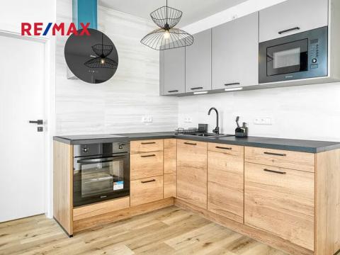 Pronájem bytu 2+1, Stráž pod Ralskem, Jižní, 54 m2