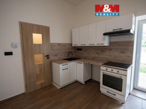 Pronájem bytu 1+kk, Pardubice - Svítkov, U Trojice, 24 m2