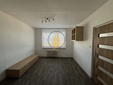 Pronájem bytu 1+1, Jičín, Přátelství, 36 m2