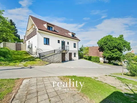 Prodej vícegeneračního domu, Perná, 205 m2