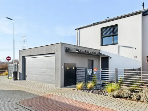 Pronájem rodinného domu, Zlonín, Lísková, 192 m2