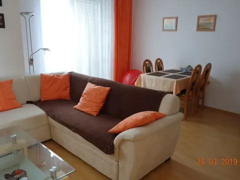 Pronájem bytu 2+kk, Strančice, K Pískovně, 52 m2