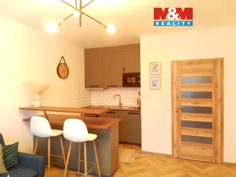 Pronájem bytu 2+kk, Česká Lípa, Zhořelecká, 41 m2