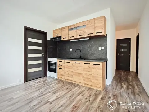 Prodej bytu 3+1, Česká Lípa, Zhořelecká, 66 m2