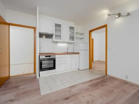 Pronájem bytu 2+kk, Praha - Vinohrady, Chrudimská, 71 m2