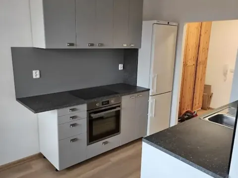 Pronájem bytu 1+kk, Praha - Kamýk, Mařatkova, 35 m2