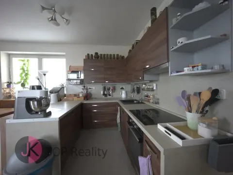 Prodej bytu 3+kk, Jesenice, V Roháči I., 74 m2