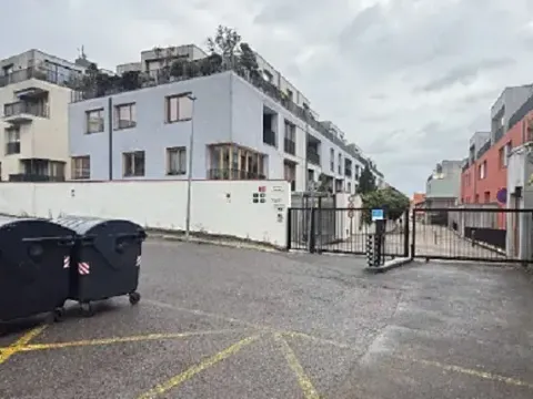 Dražba bytu 3+kk, Praha - Jinonice, Za zámečkem, 164 m2