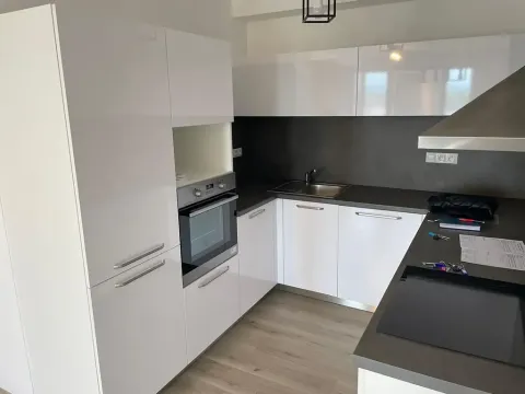 Pronájem bytu 2+kk, Pardubice, Pod Vinicí, 61 m2