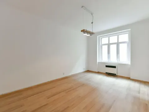 Pronájem bytu 3+kk, Praha - Vinohrady, Kolínská, 85 m2