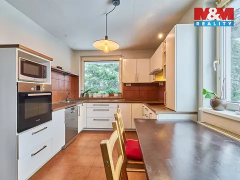 Prodej rodinného domu, Horní Maršov, Za Vodou, 600 m2