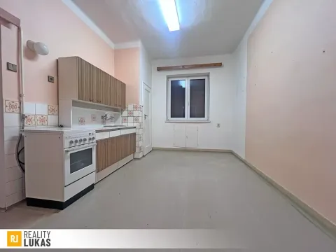 Prodej bytu 2+1, Ostrava, Korunní, 62 m2