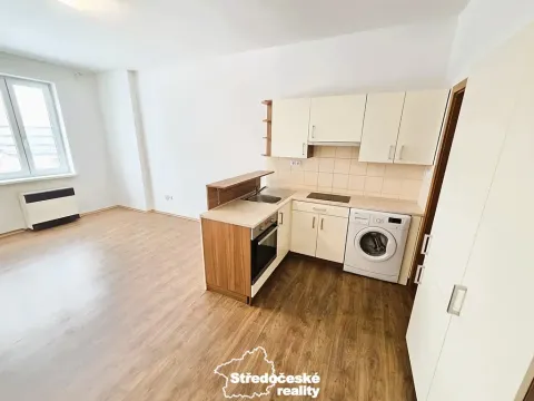 Pronájem bytu 1+kk, Praha - Holešovice, V zákoutí, 32 m2
