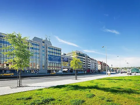 Pronájem kanceláře, Praha - Hradčany, Milady Horákové, 21 m2