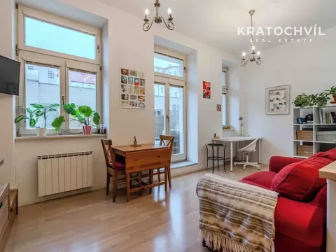 Prodej bytu 1+kk, Praha - Bubeneč, Korunovační, 32 m2