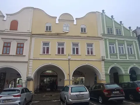 Pronájem bytu 3+1, Domažlice, náměstí Míru, 78 m2