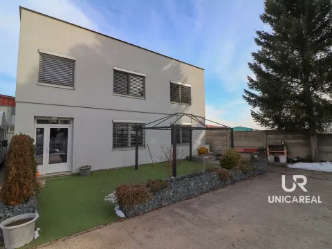 Pronájem kanceláře, Moravany, Modřická, 167 m2