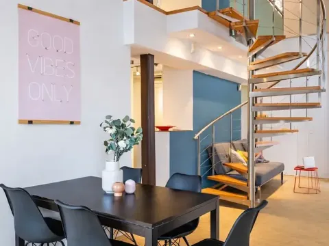 Pronájem bytu 6+kk a větší, Praha - Holešovice, Strojnická, 168 m2