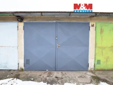 Pronájem garáže, Hradec Králové - Pražské Předměstí, 18 m2
