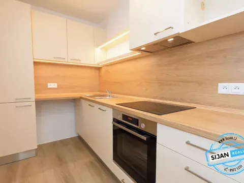 Pronájem bytu 2+1, Opava, Krnovská, 39 m2