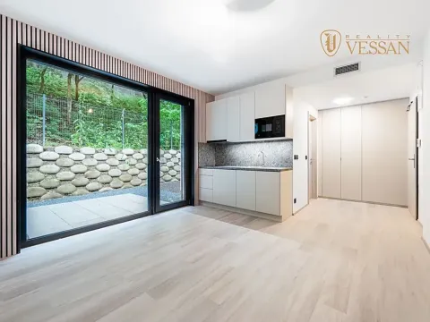 Prodej bytu 1+kk, Praha - Hlubočepy, Na Zlíchově, 25 m2