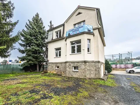 Pronájem vily, Praha - Štěrboholy, Ústřední, 280 m2