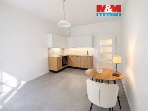 Pronájem bytu 2+kk, Praha - Vršovice, Sámova, 48 m2